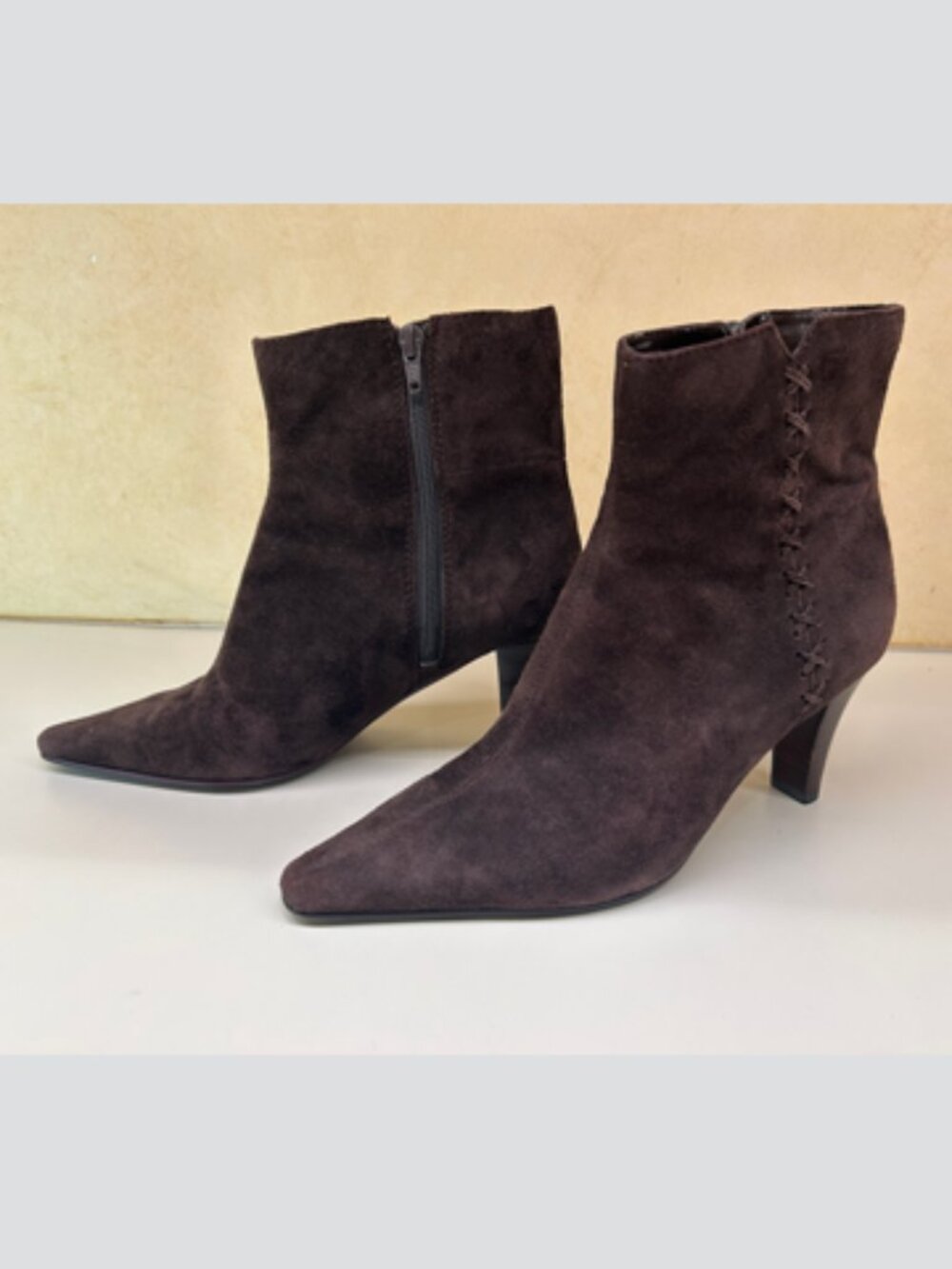 Bandolino Brown Suede Booties size 7
